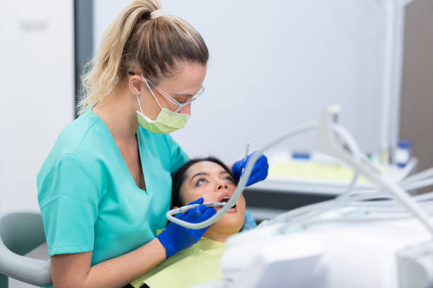Best Emergency Root Canal Treatment in Altamont, IL